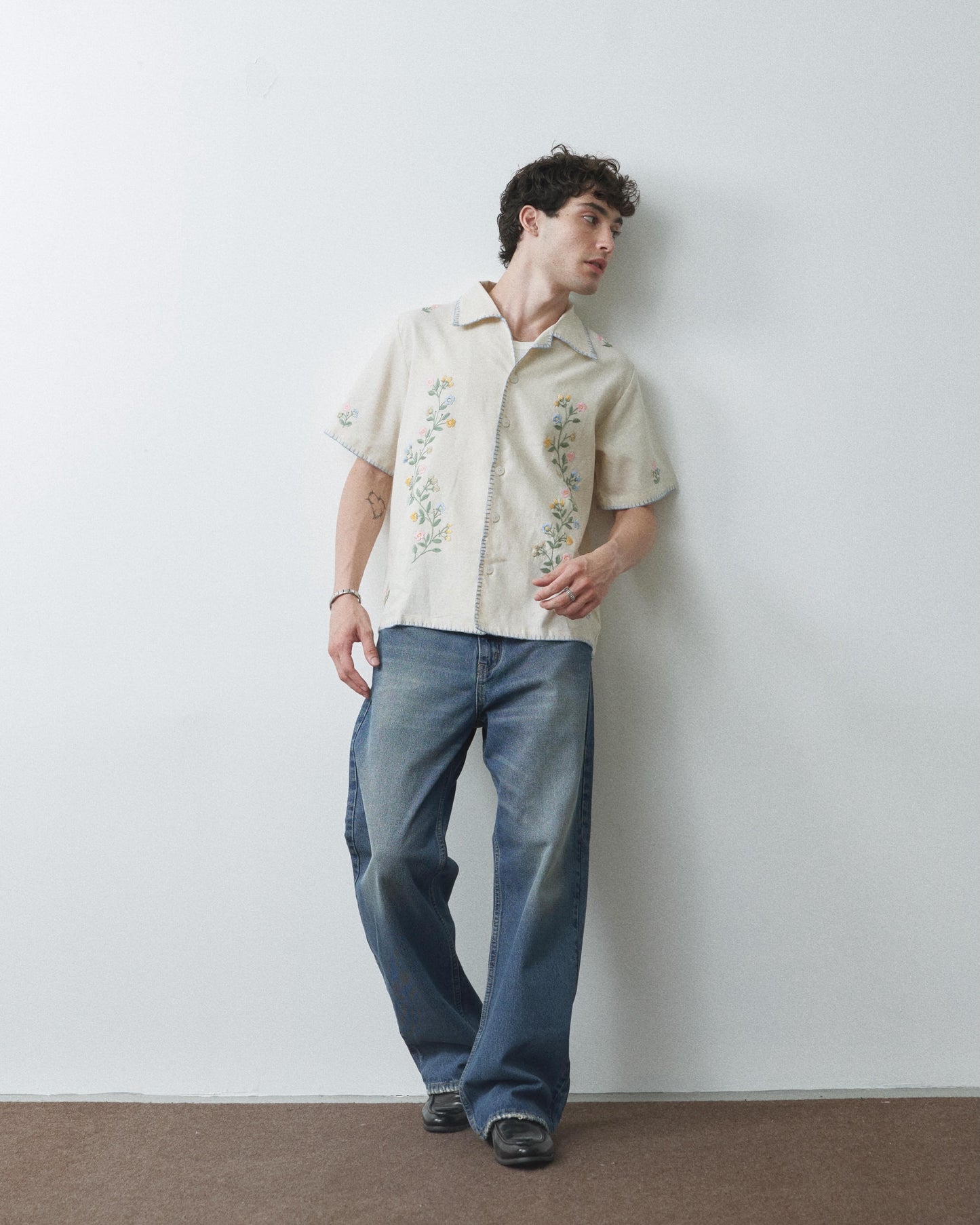 Bloom-line vintage hand-embroidered S/S SHIRT